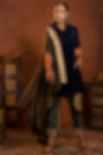 Midnight Blue Bandhani Draped Tunic Set by Pooja Bagaria at Pernia's Pop Up Shop