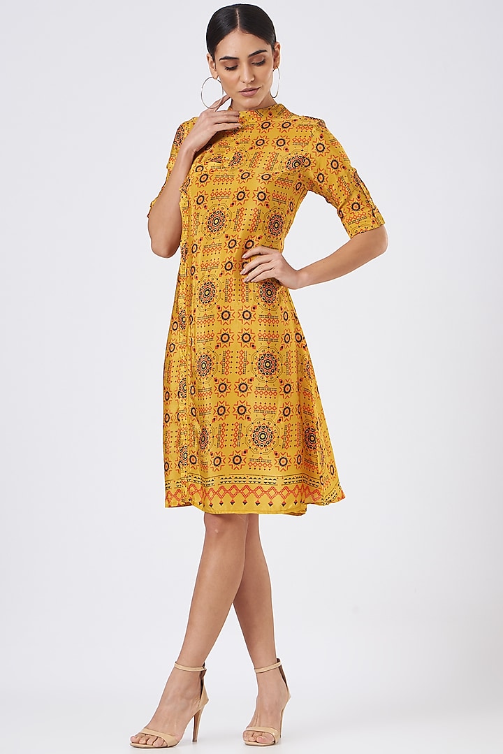 Yellow Printed Tunic by Pooja Bagaria