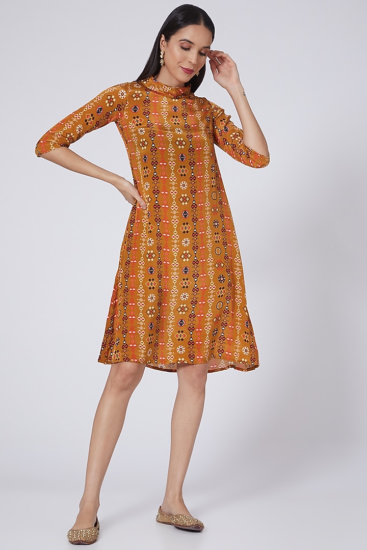 Yellow Printed Tunic by Pooja Bagaria at Pernia's Pop Up Shop