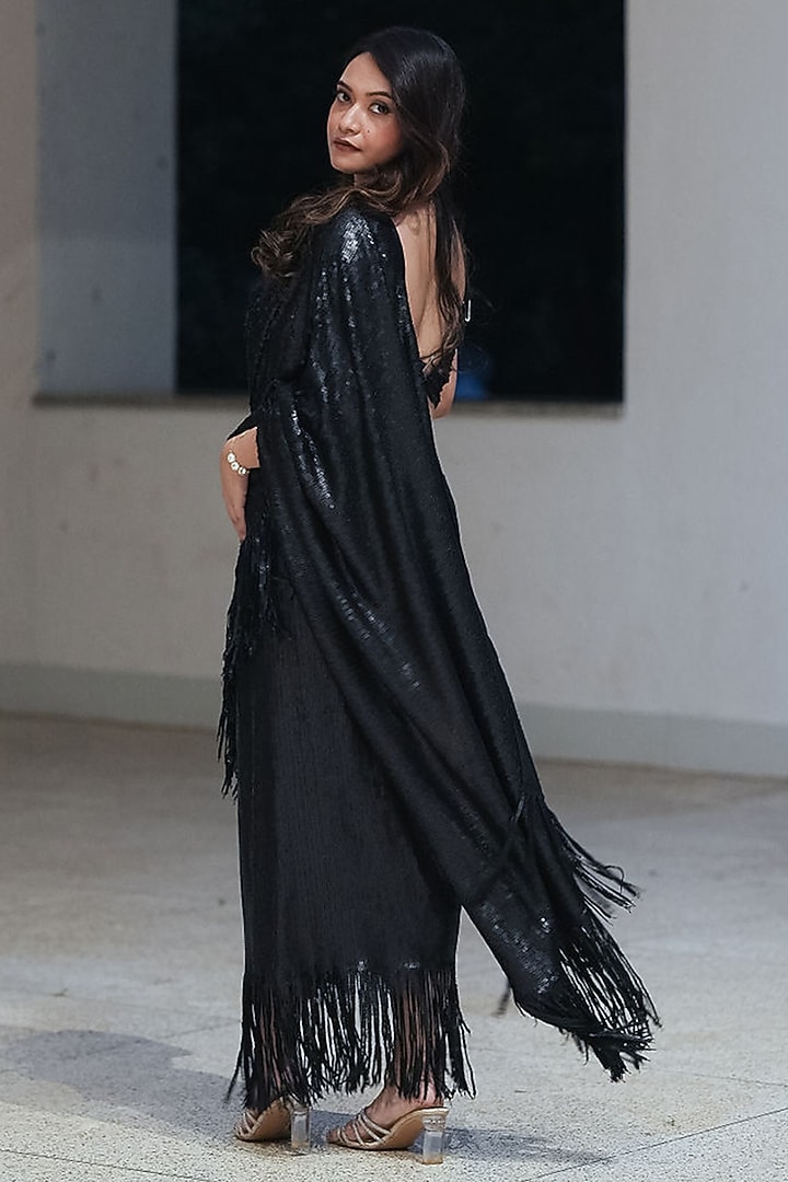 Matt Black Sequins Pre-Stitched Draped Party Wear Saree Set by Pooja Bagaria at Pernia's Pop Up Shop