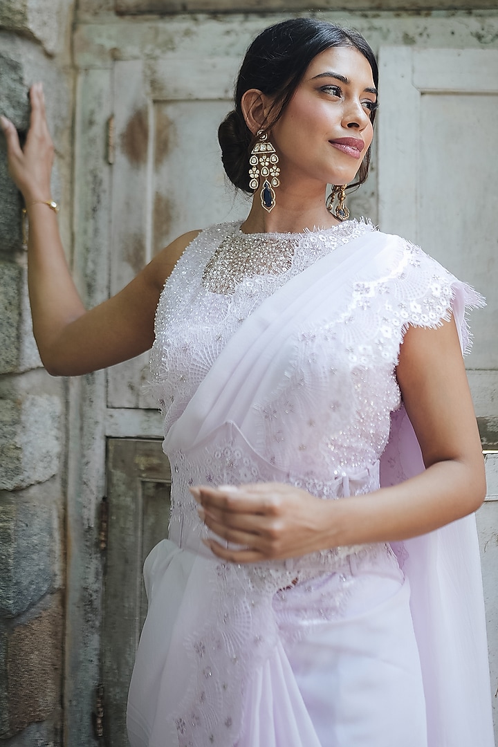 Lavender Natural Organza Embroidered Party Wear Saree Set by Pooja Bagaria at Pernia's Pop Up Shop