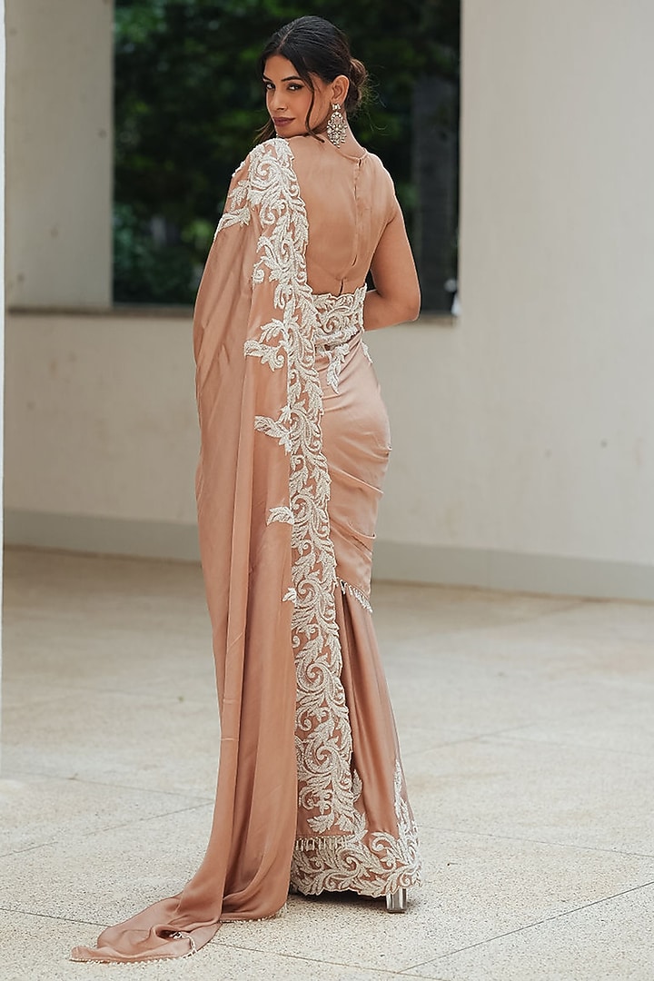 Nude Natural Satin Draped Pleated Skirt Party Wear Saree Set by Pooja Bagaria at Pernia's Pop Up Shop