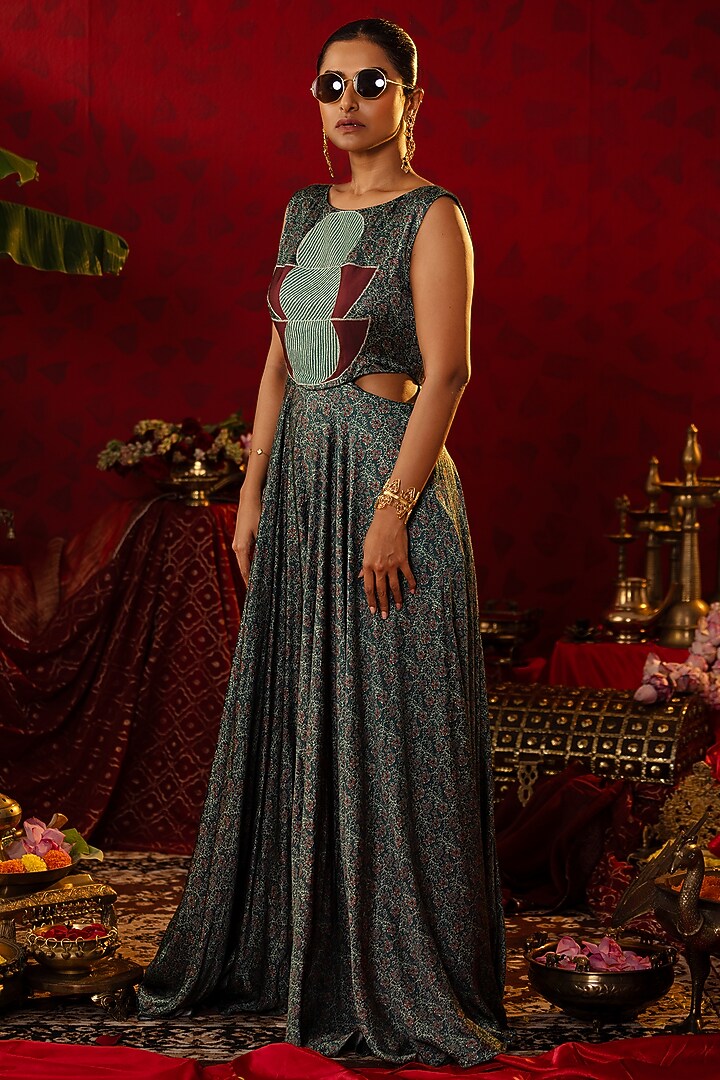 Emerald Green Natural Linen Ajrakh Printed Flowy Jumpsuit by Pooja Bagaria at Pernia's Pop Up Shop