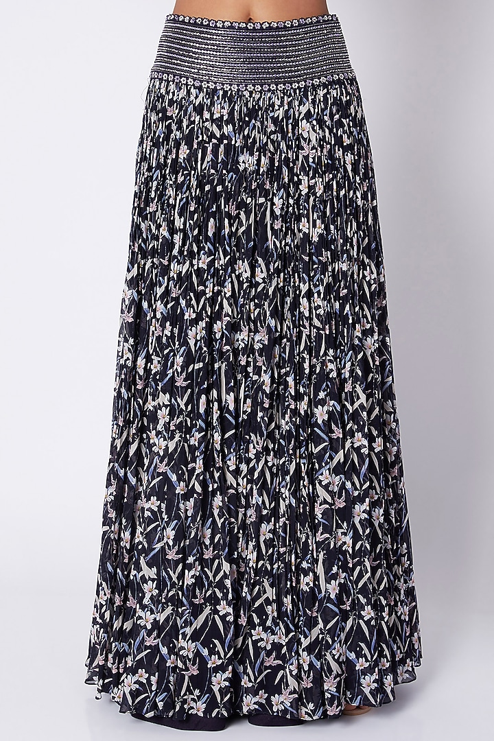 Midnight Blue Embroidered Wedding Lehenga Set by Pooja Sampat at Pernia's Pop Up Shop
