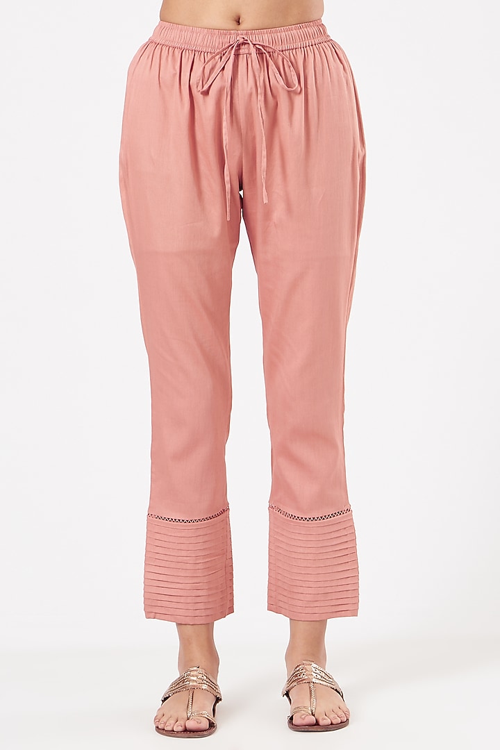 Blush Pink Chanderi Kurta Set by Pooja singhal at Pernia's Pop Up Shop