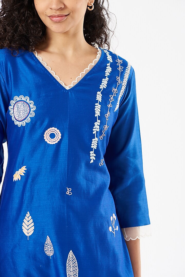Cobalt Blue Chanderi Embroidered Kurta Set by Pooja singhal at Pernia's Pop Up Shop