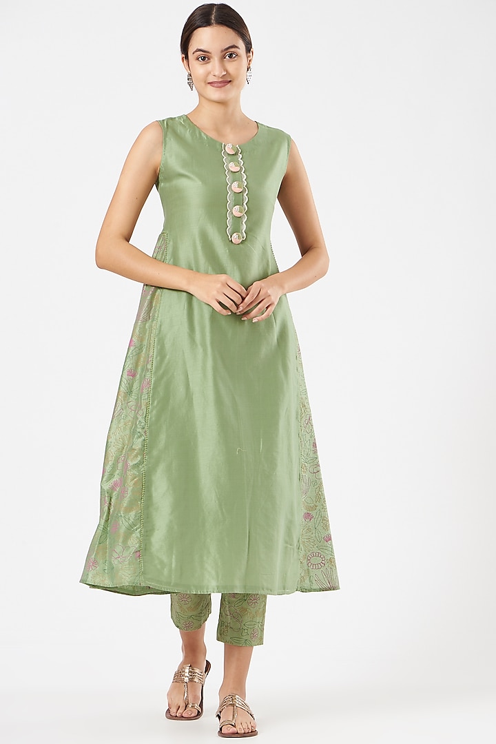 Mint Green Printed & Embroidered Kurta Set by Pooja singhal
