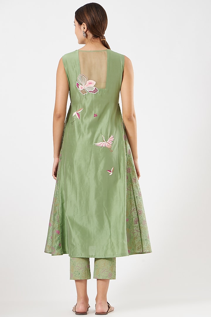 Mint Green Printed & Embroidered Kurta Set by Pooja singhal at Pernia's Pop Up Shop