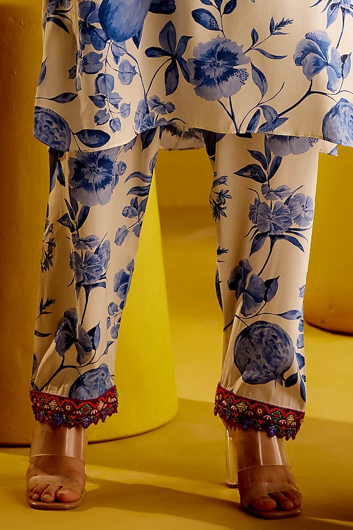 Ivory Crepe Thread Embroidered Co-Ord Set by Pooja Singhal at Pernia's Pop Up Shop