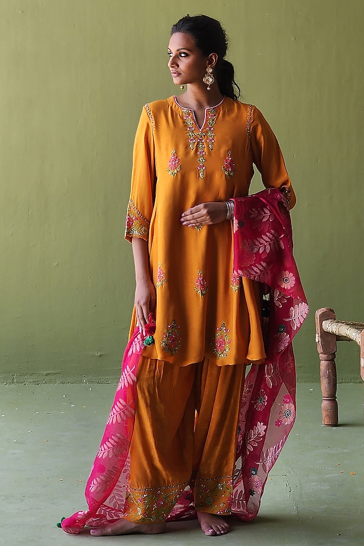 Burnt Orange Silk Sequins Embroidered Kurta Set by Pooja Singhal at Pernia's Pop Up Shop