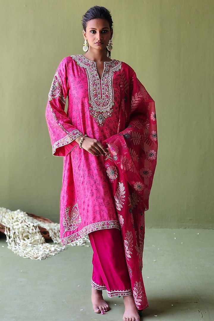 Pink & Magenta Silk Embroidered & Floral Printed Kurta Set by Pooja Singhal at Pernia's Pop Up Shop