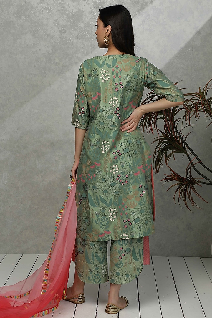Olive Green Printed Kurta Set by Pooja singhal at Pernia's Pop Up Shop