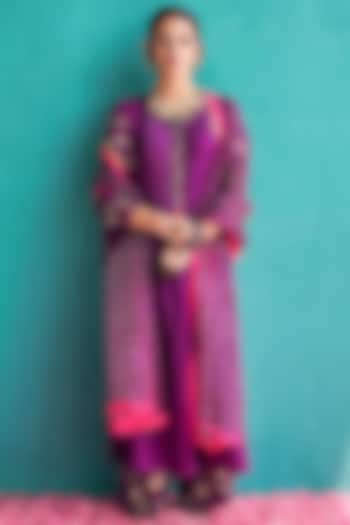 Purple Crush Silk Embroidered Kurta Set by Pooja singhal at Pernia's Pop Up Shop