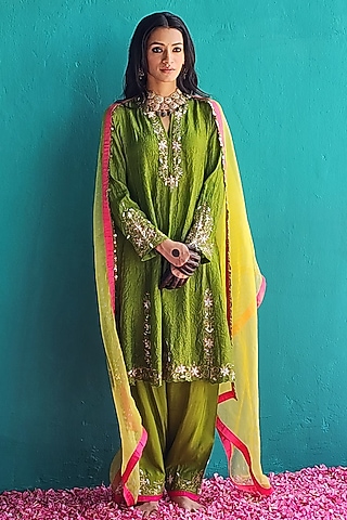 Mehendi Green Crush Silk Hand Embroidered Kurta Set by Pooja singhal