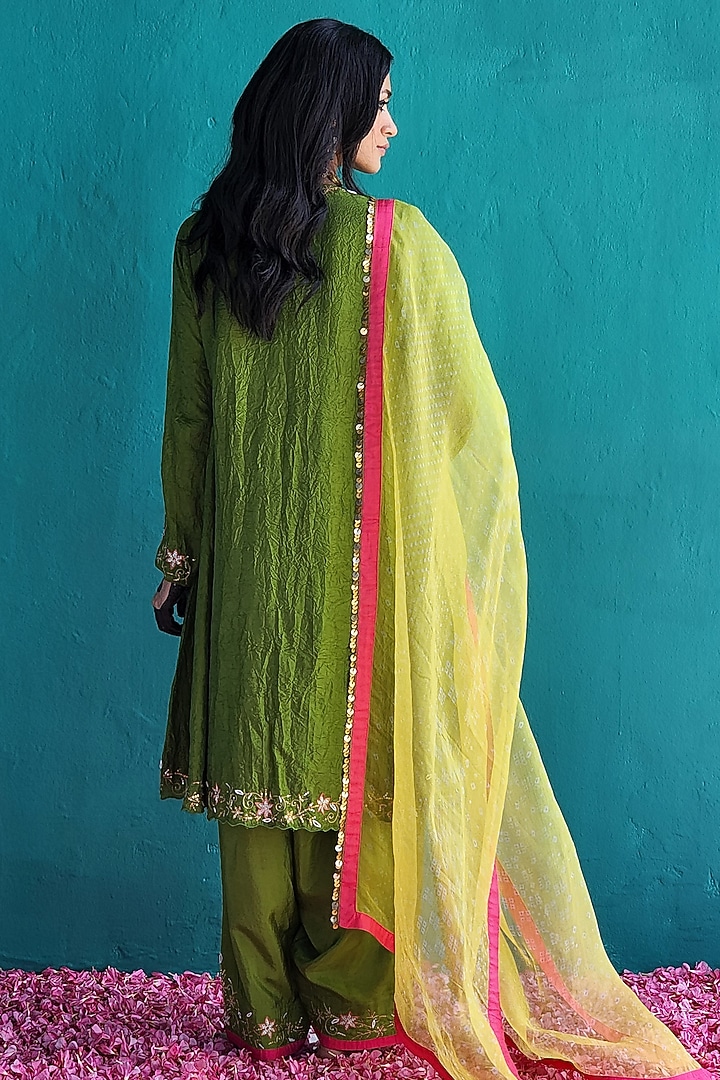 Mehendi Green Crush Silk Hand Embroidered Kurta Set by Pooja singhal at Pernia's Pop Up Shop