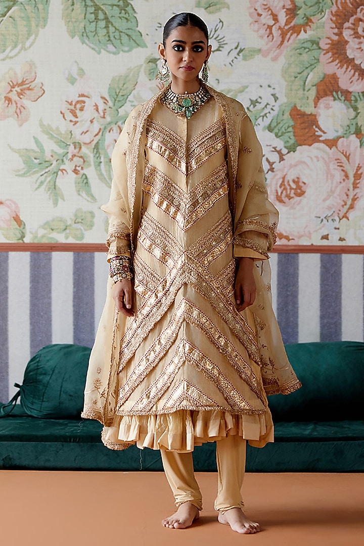 Gold Tissue Gota Embroidered Kurta Set by Pooja Singhal at Pernia's Pop Up Shop