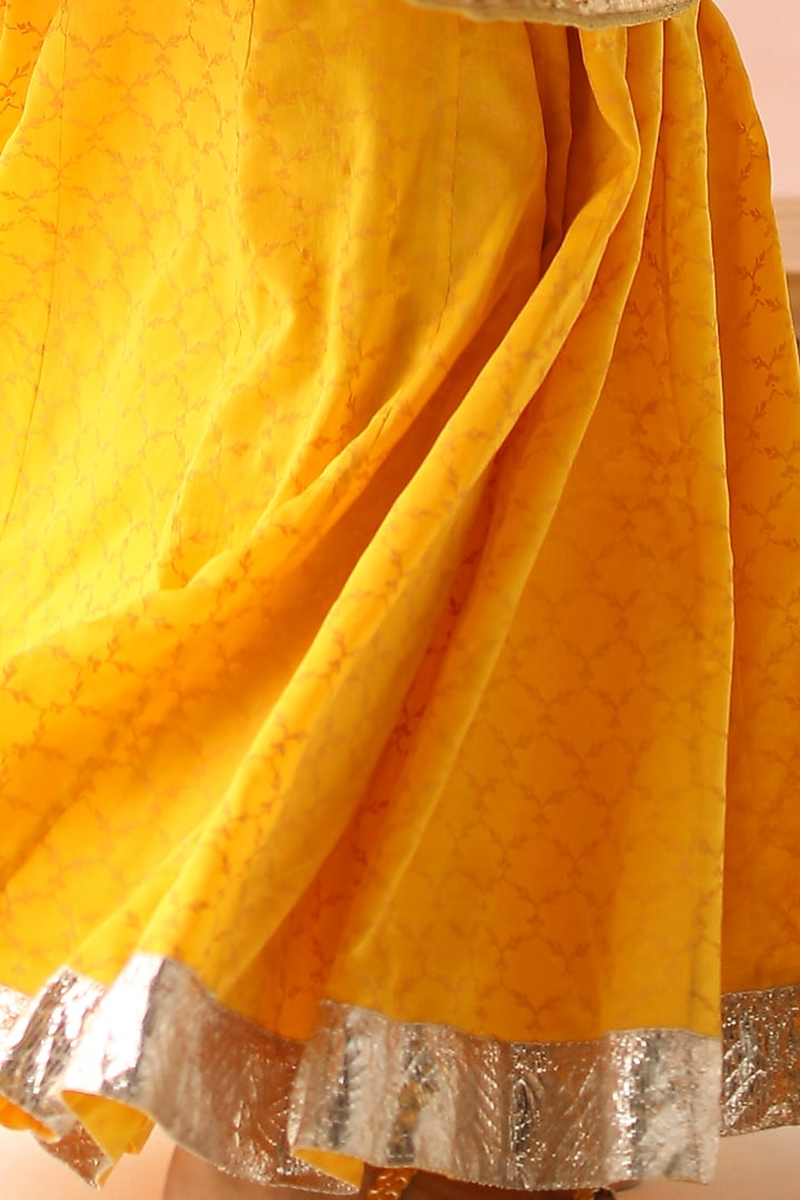 Yellow Hand Embroidered & Printed Kurta Set by Pooja singhal at Pernia's Pop Up Shop