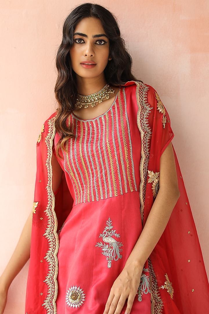 Cherry Red Hand Embroidered & Printed Kurta Set by Pooja singhal at Pernia's Pop Up Shop