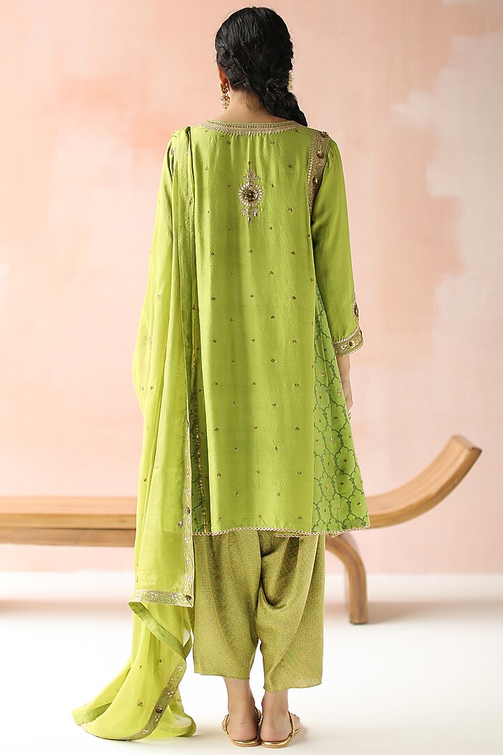 Lime Green Hand Embroidered & Printed Kurta Set by Pooja singhal at Pernia's Pop Up Shop