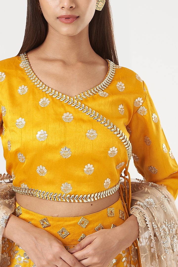 Mustard Embroidered Lehenga Set by POSHAAK at Pernia's Pop Up Shop