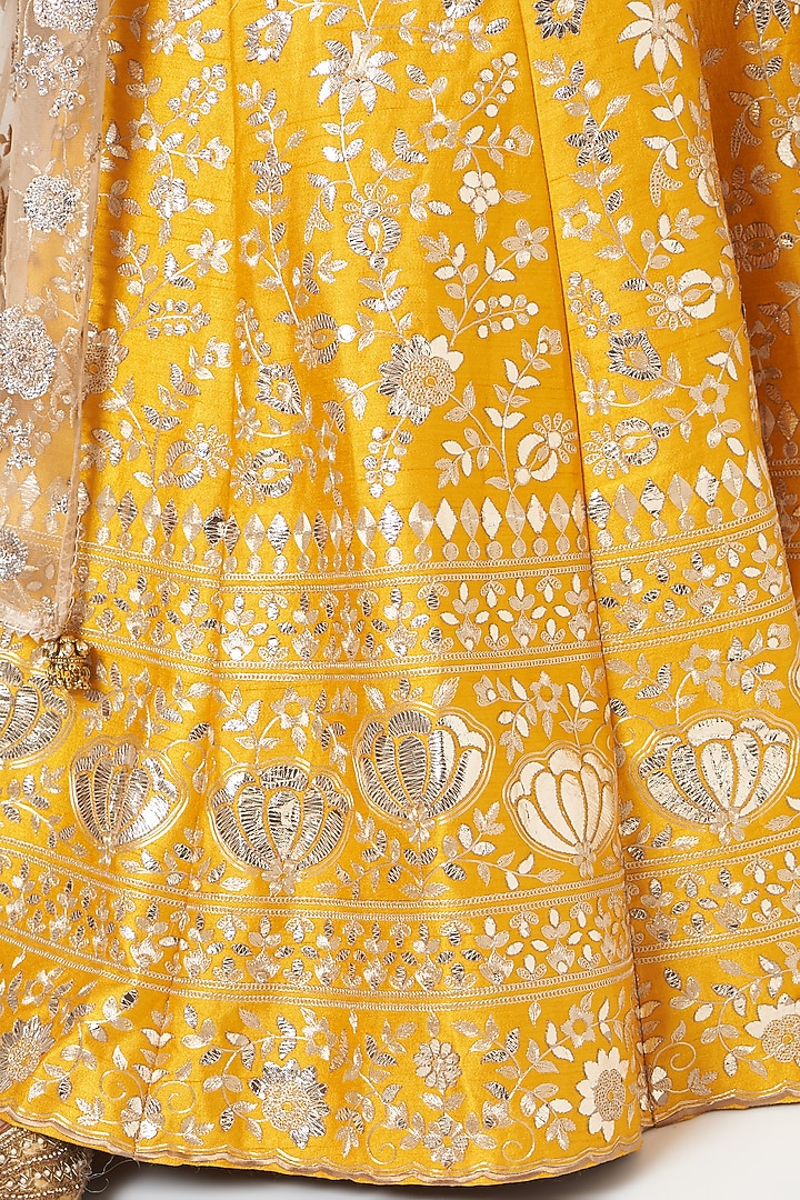 Mustard Embroidered Lehenga Set by POSHAAK at Pernia's Pop Up Shop