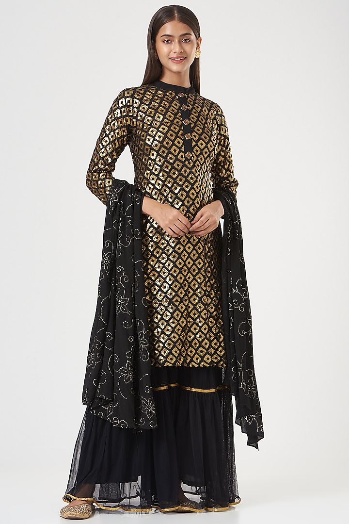 Black Embroidered Gharara Set by POSHAAK