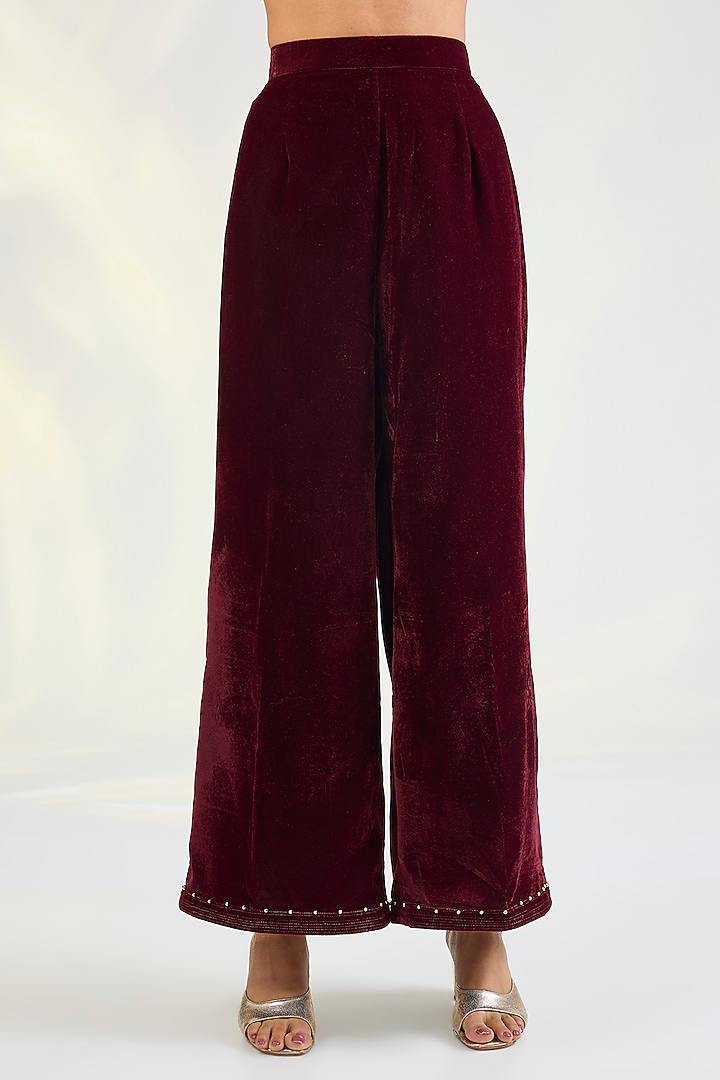 Maroon Velvet Mirror Embroidered Kurta Set by POULI at Pernia's Pop Up Shop