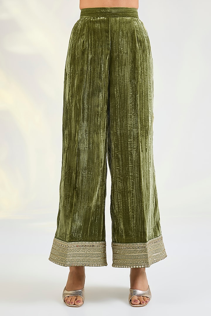 Green Velvet Mirror & Sequins Embroidered Crushed Kurta Set by POULI at Pernia's Pop Up Shop