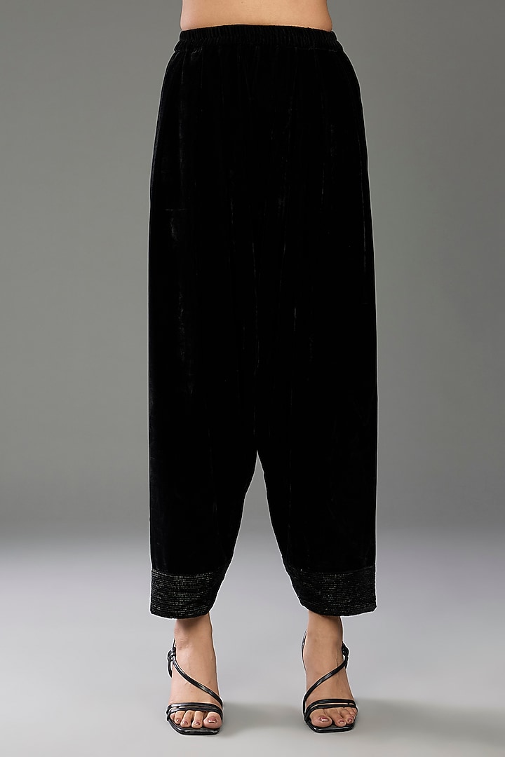Black Velvet Mirror Embellished Kurta Set by POULI at Pernia's Pop Up Shop