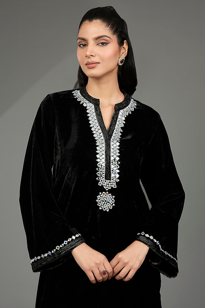 Black Velvet Mirror Embellished Kurta Set by POULI at Pernia's Pop Up Shop