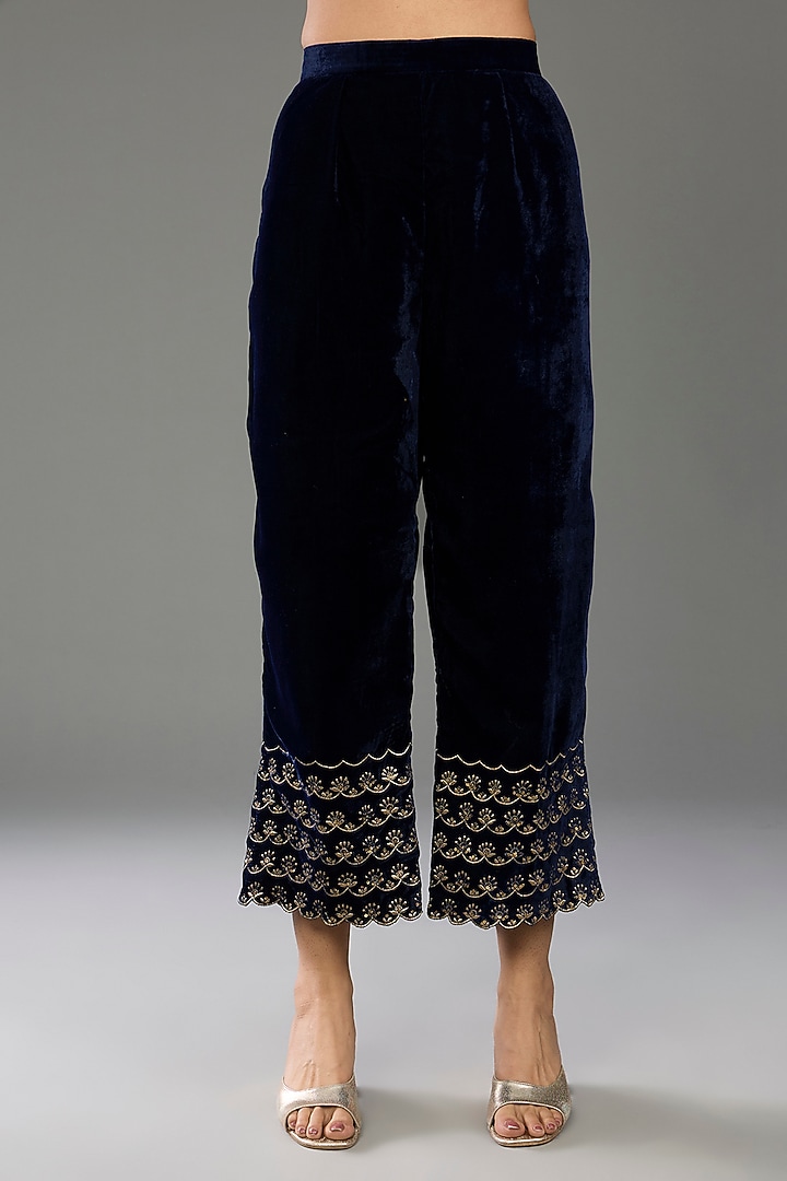 Navy Blue Velvet Hand & Machine Embroidered Kurta Set by POULI at Pernia's Pop Up Shop