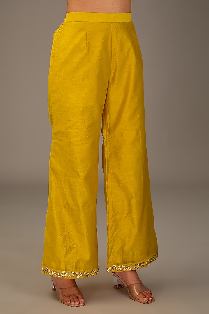 Yellow Chanderi Resham Embroidered Kurta Set by POULI at Pernia's Pop Up Shop