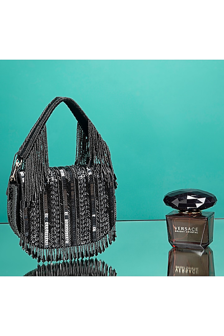 Round Embellished Shoulder Bag Round Embellished Shoulder Bag