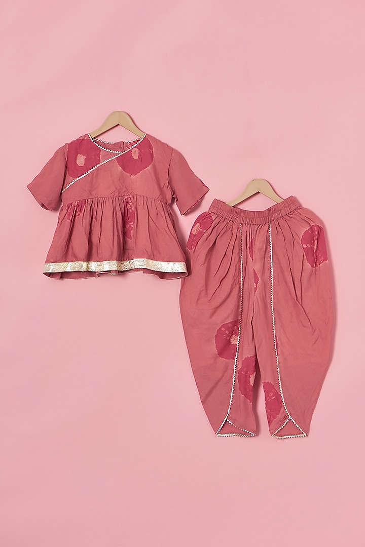 Pink Cotton Tie & Dye Printed Dhoti Set For Girls by Poochkie