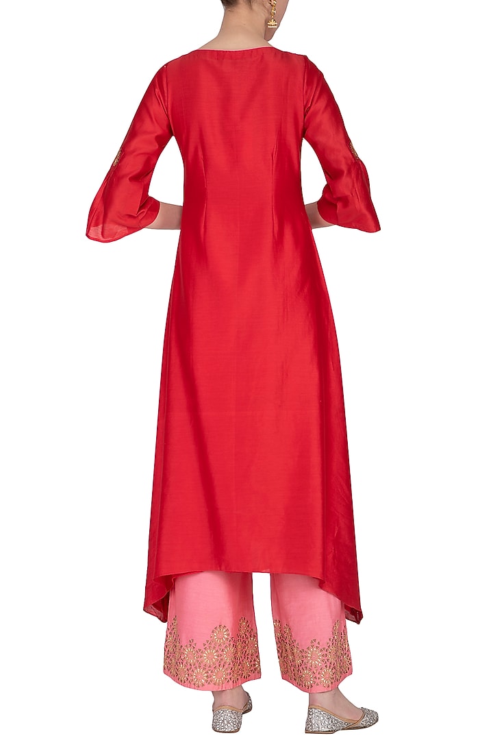 Fuschia embroidered kurta with pants by POULI at Pernia's Pop Up Shop