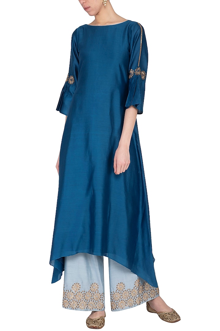 Deep blue embroidered kurta with pants by POULI at Pernia's Pop Up Shop