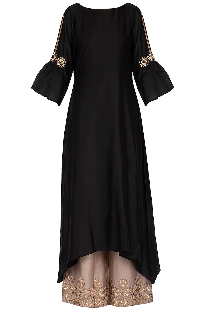 Black embroidered kurta with pants by POULI