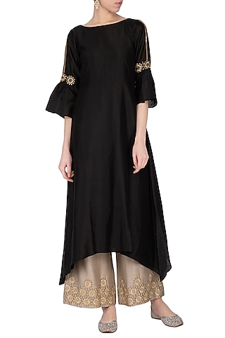 Black embroidered kurta with pants by POULI