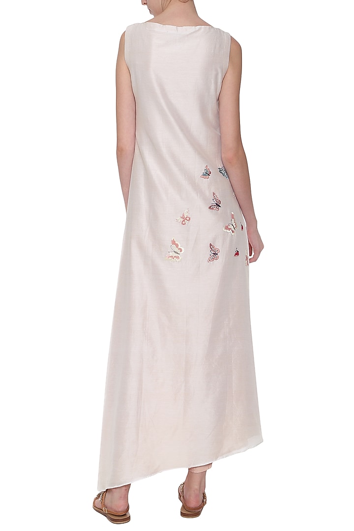 White asymmetrical embroidered kurta set available only at Pernia's Pop Up Shop.
