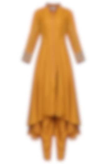 Mustard jacquard embroidered kurta set available only at Pernia's Pop Up Shop.