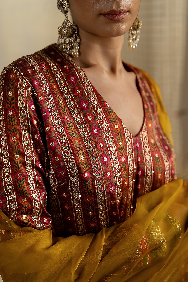 Yellow Organza Aari Embroidered Dupatta by Pooja & Keyur at Pernia's Pop Up Shop
