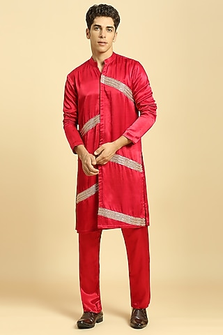 Red Mashru Zari Hand Embroidered Kurta Set by MASUMI MEWAWALLA MEN