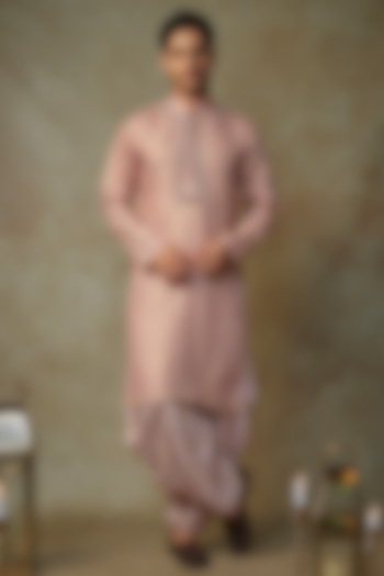 Peach Tissue Embroidered Kurta Set by MASUMI MEWAWALLA MEN at Pernia's Pop Up Shop