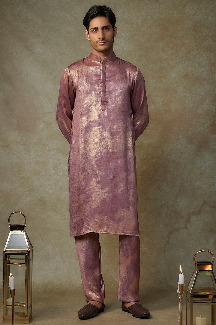 Wine Foil Kurta Set by MASUMI MEWAWALLA MEN at Pernia's Pop Up Shop