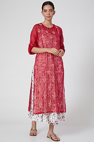 Red Handwoven Chikankari Striped Kurta Set by Prama by Pratima Pandey