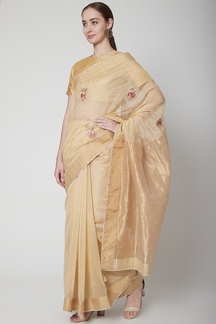 Beige & Gold Zardosi Embroidered Saree Set by Prama by Pratima Pandey