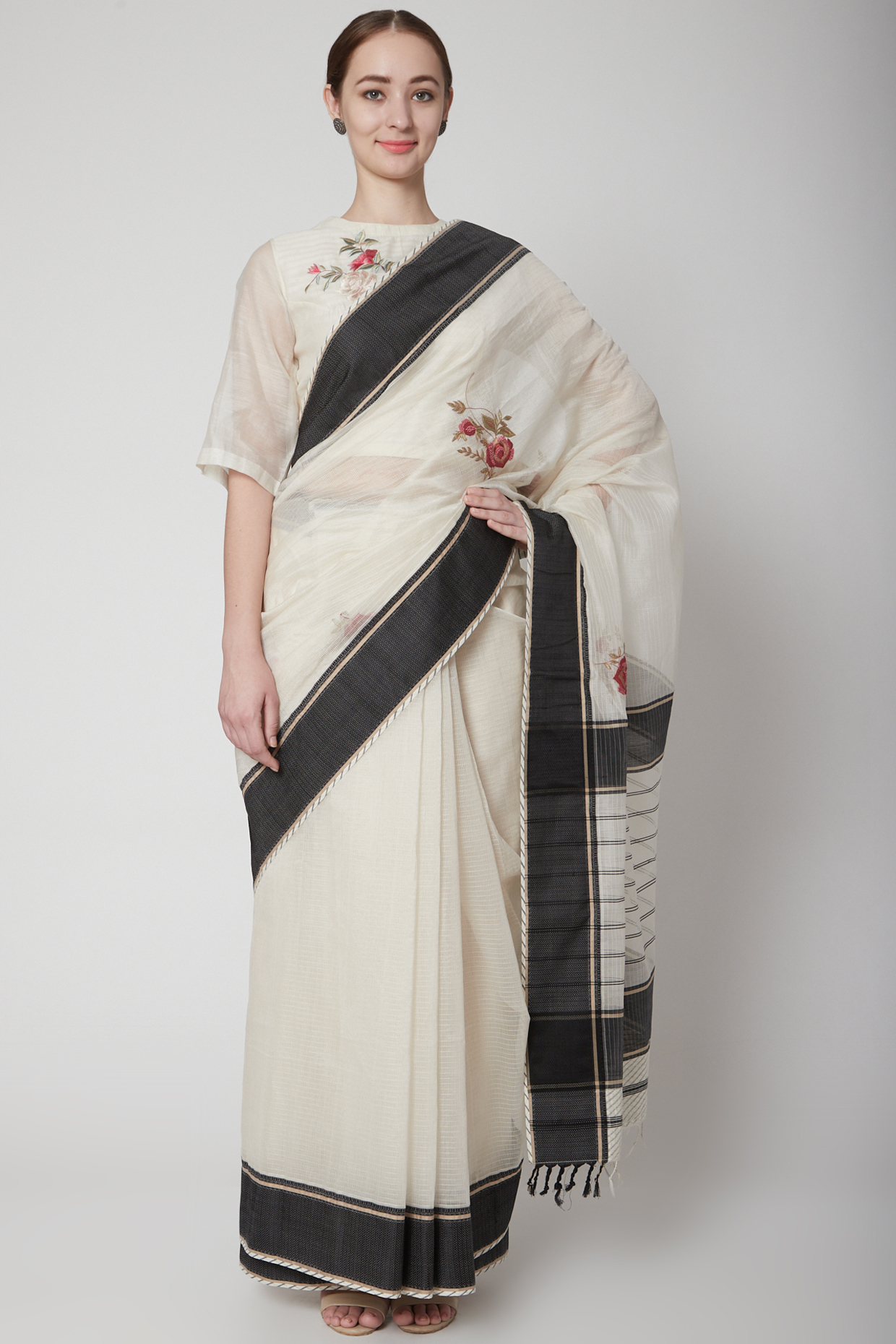 White Handwoven Silk Chanderi Floral Embroidered Saree Set by Prama by Pratima Pandey