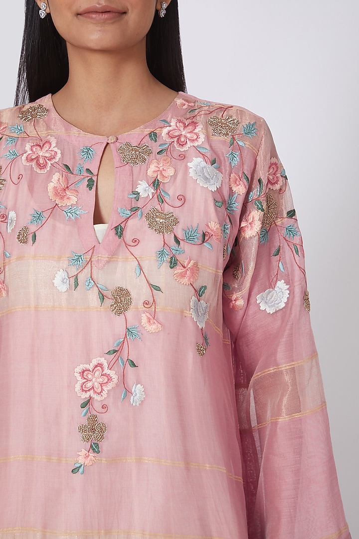 Blush Pink Aari Embroidered Kurta Set by Prama by Pratima Pandey at Pernia's Pop Up Shop