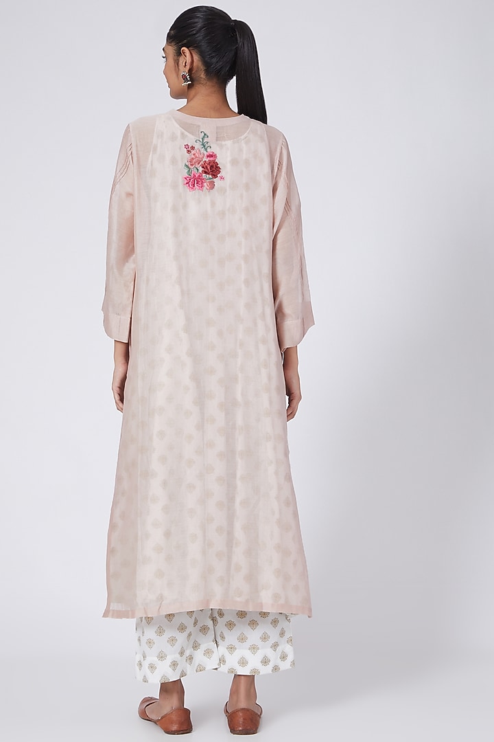 Pyazi Embroidered Kurta Set by Prama by Pratima Pandey at Pernia's Pop Up Shop