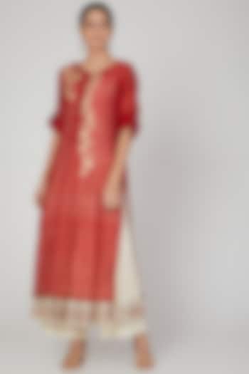 Red Embroidered Kurta With Pants by Prama by Pratima Pandey at Pernia's Pop Up Shop